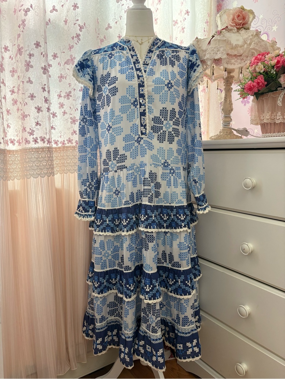 Farm Rio Off-White Stitched Flowers And Girls Midi Dress - Picture 3 of 11